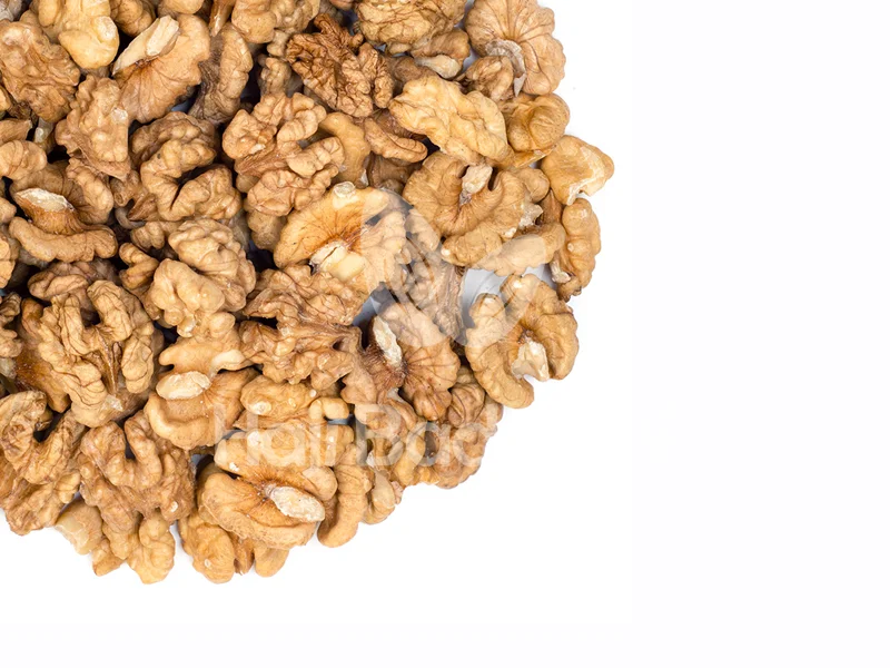 نمایی از مغز گردوی ایرانی ممتاز با کیفیت خوب