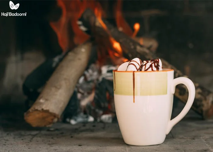 خرید هات چاکلت: نحوه خوردن هات چاکلت در کافه