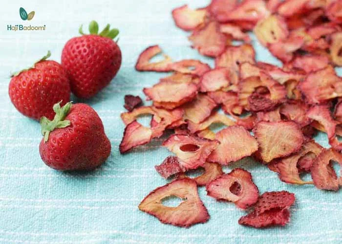 انواع میوه خشک: 13. توت فرنگی خشک
