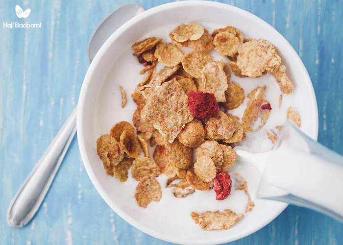 طرز تهیه غلات صبحانه با شیر