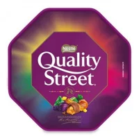 شکلات کادویی نستله کوالیتی استریت 900گرمی